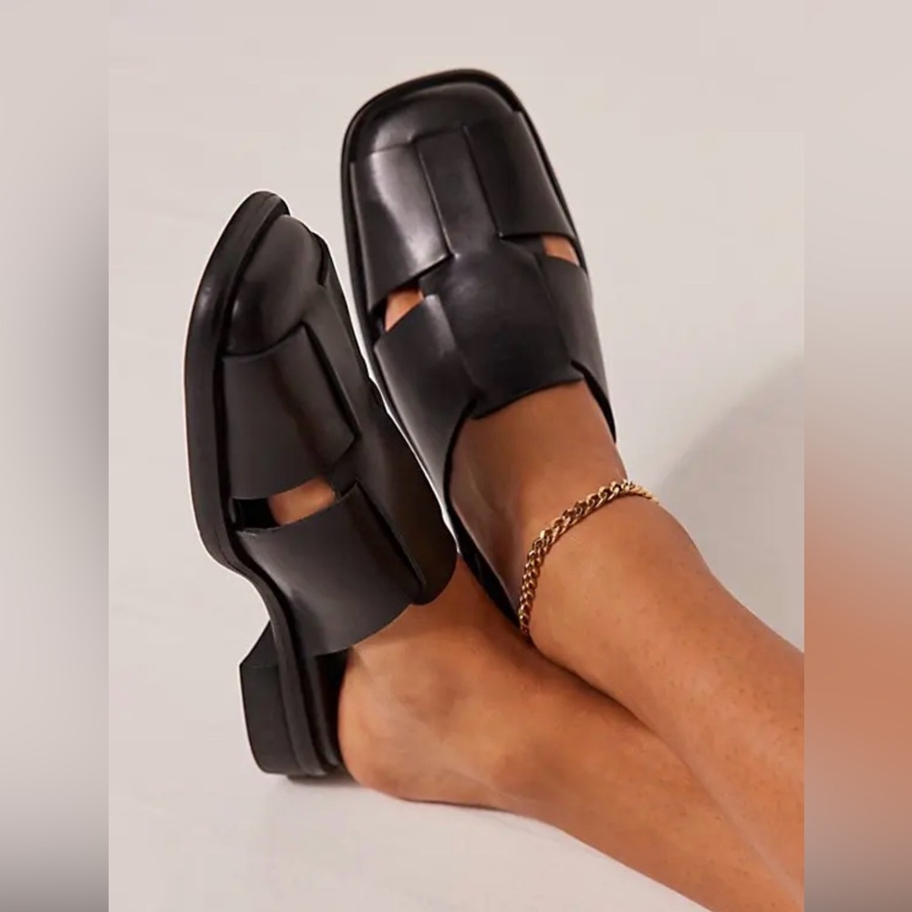 Vagabond Black Leather Brittie Mules - Women's 9